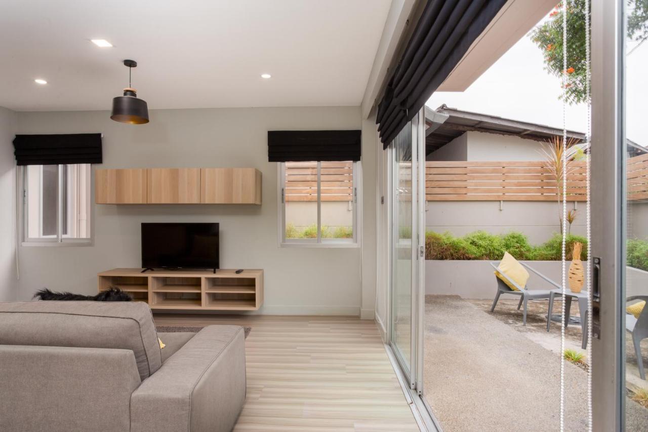 Studio 365 Serviced Apartments Chiang Mai Exterior photo