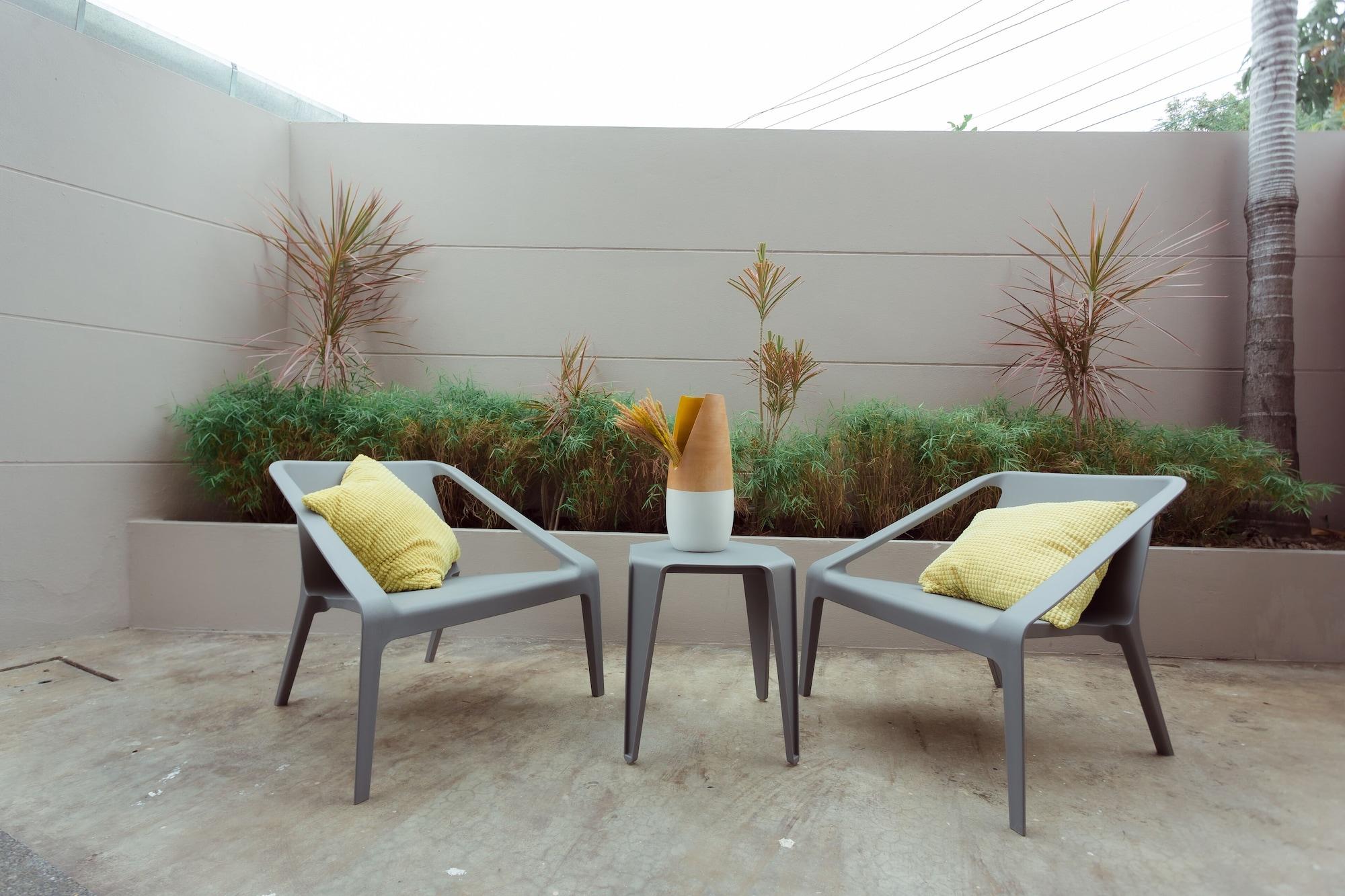 Studio 365 Serviced Apartments Chiang Mai Exterior photo