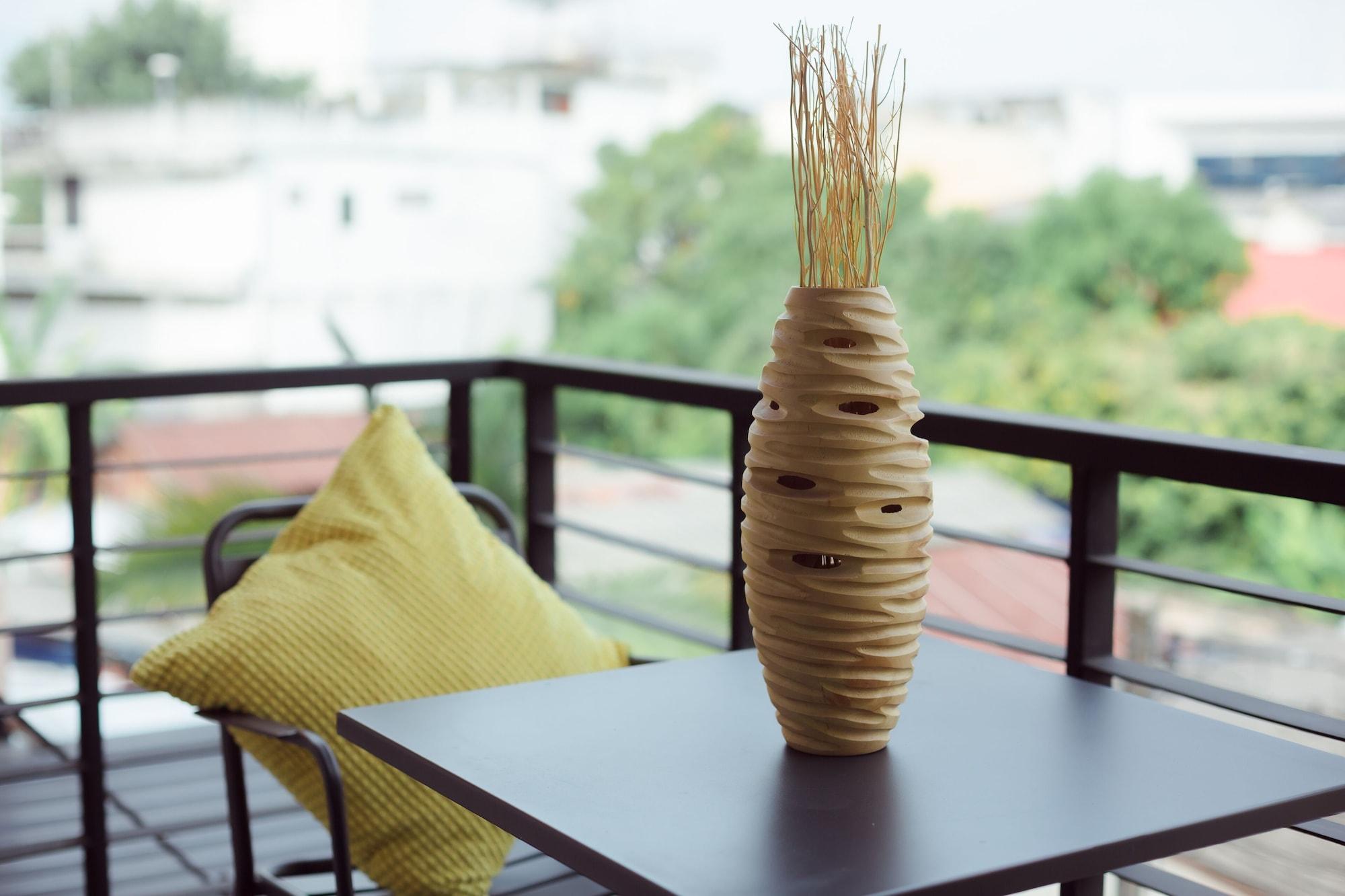 Studio 365 Serviced Apartments Chiang Mai Exterior photo